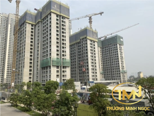 Chủ đầu tư phải đóng góp kinh phí để xây dựng lại nhà chung cư đúng không? (Ảnh minh hoạ)