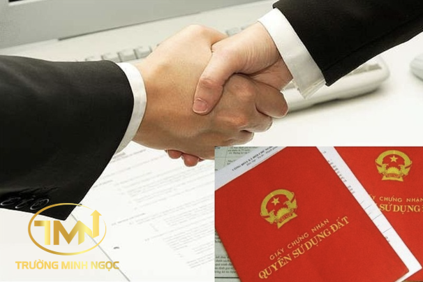 Quy định về thời hạn sang tên sổ đỏ? (Ảnh minh hoạ)