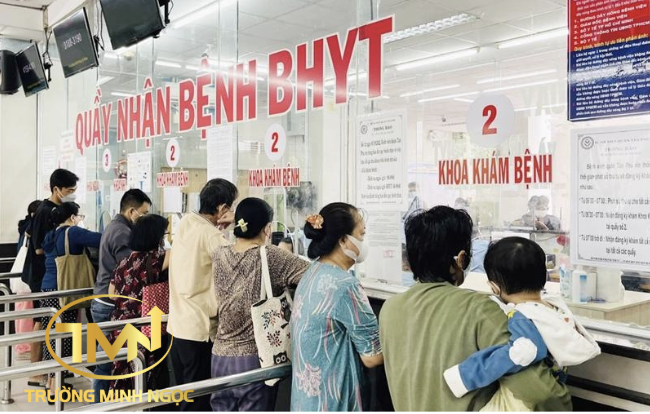 Nhóm đối tượng được hưởng chính sách khám chữa bệnh theo bảo hiểm y tế khi thay đổi nơi lưu trú, nơi cư trú (Ảnh minh hoạ)