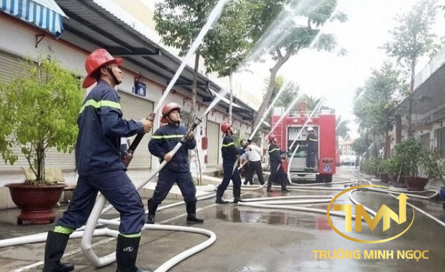 Đối tượng nào cần bồi dưỡng nghiệp vụ phòng cháy, chữa cháy, cứu hộ, cứu nạn từ ngày 01/7/2025? (Ảnh minh hoạ)