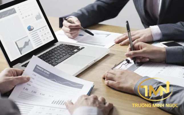 Điều kiện để nhà đầu tư được xét duyệt trúng thầu là gì? (Ảnh minh hoạ)